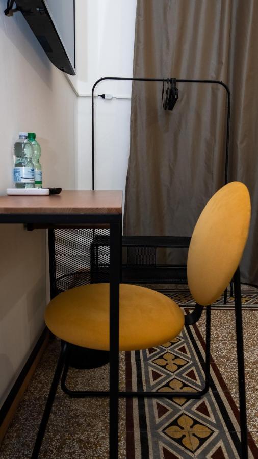 Apartamento Caracciolo18 - Gb Nápoles Exterior foto