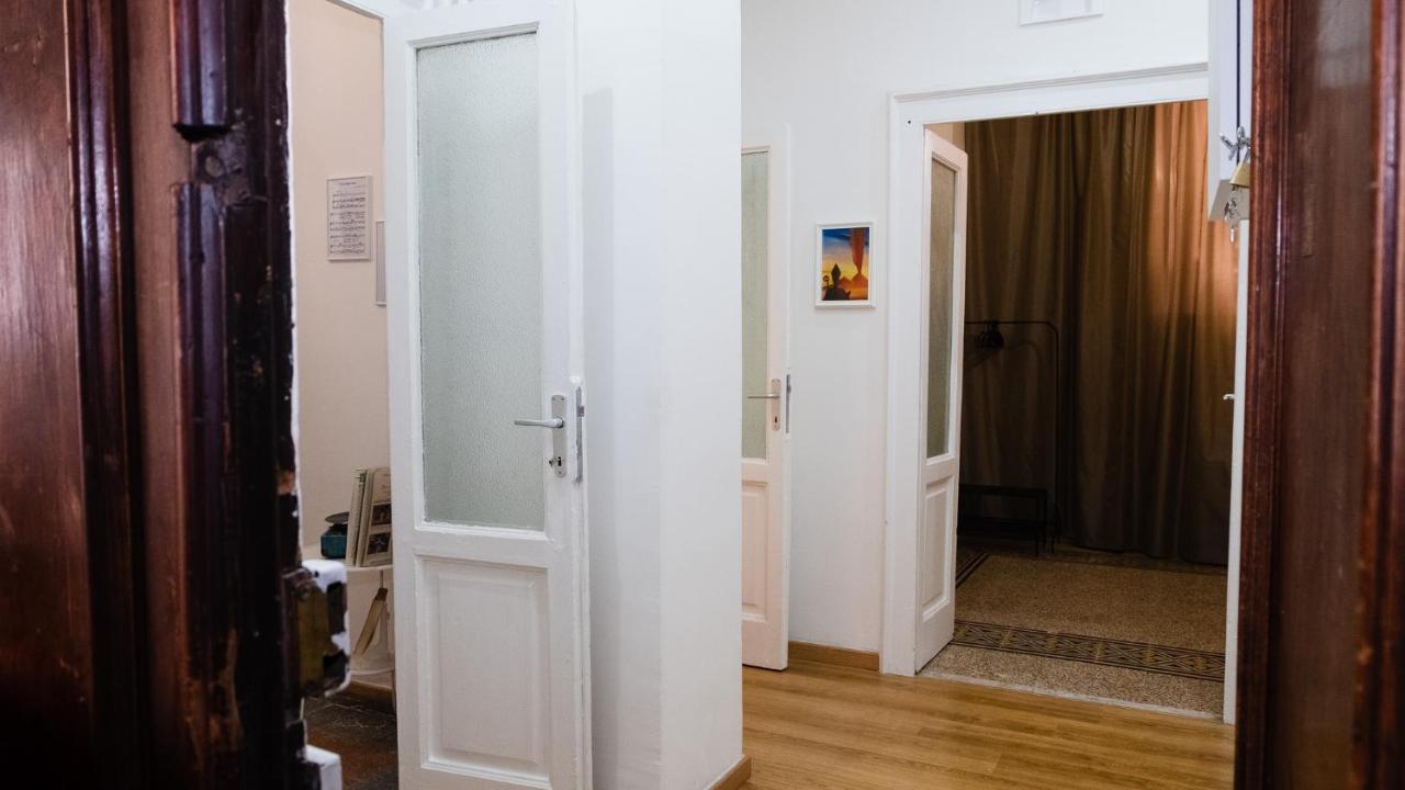 Apartamento Caracciolo18 - Gb Nápoles Exterior foto