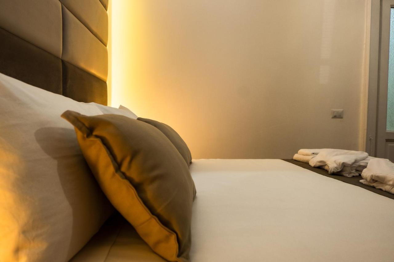 Apartamento Caracciolo18 - Gb Nápoles Exterior foto